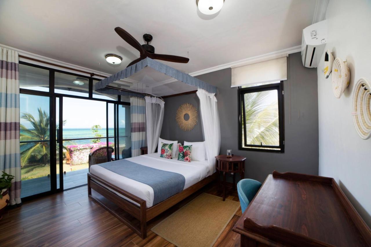 Kena Beach Villas Marumbi Exterior photo