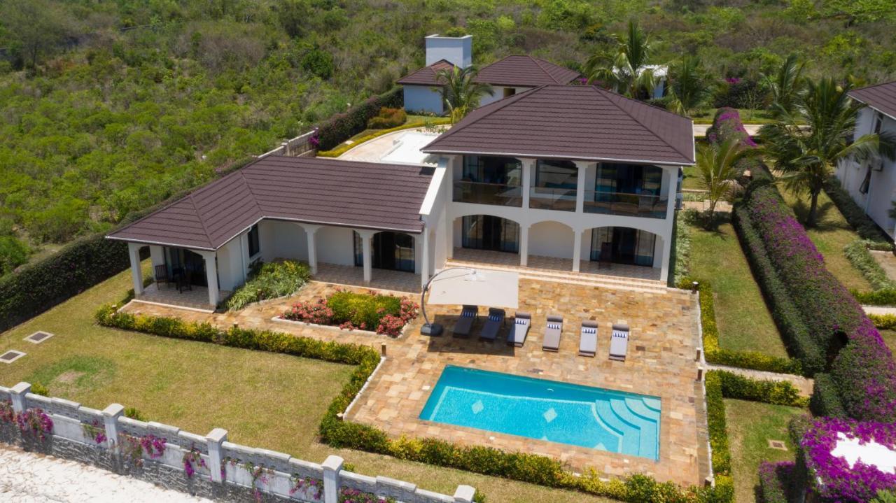 Kena Beach Villas Marumbi Exterior photo